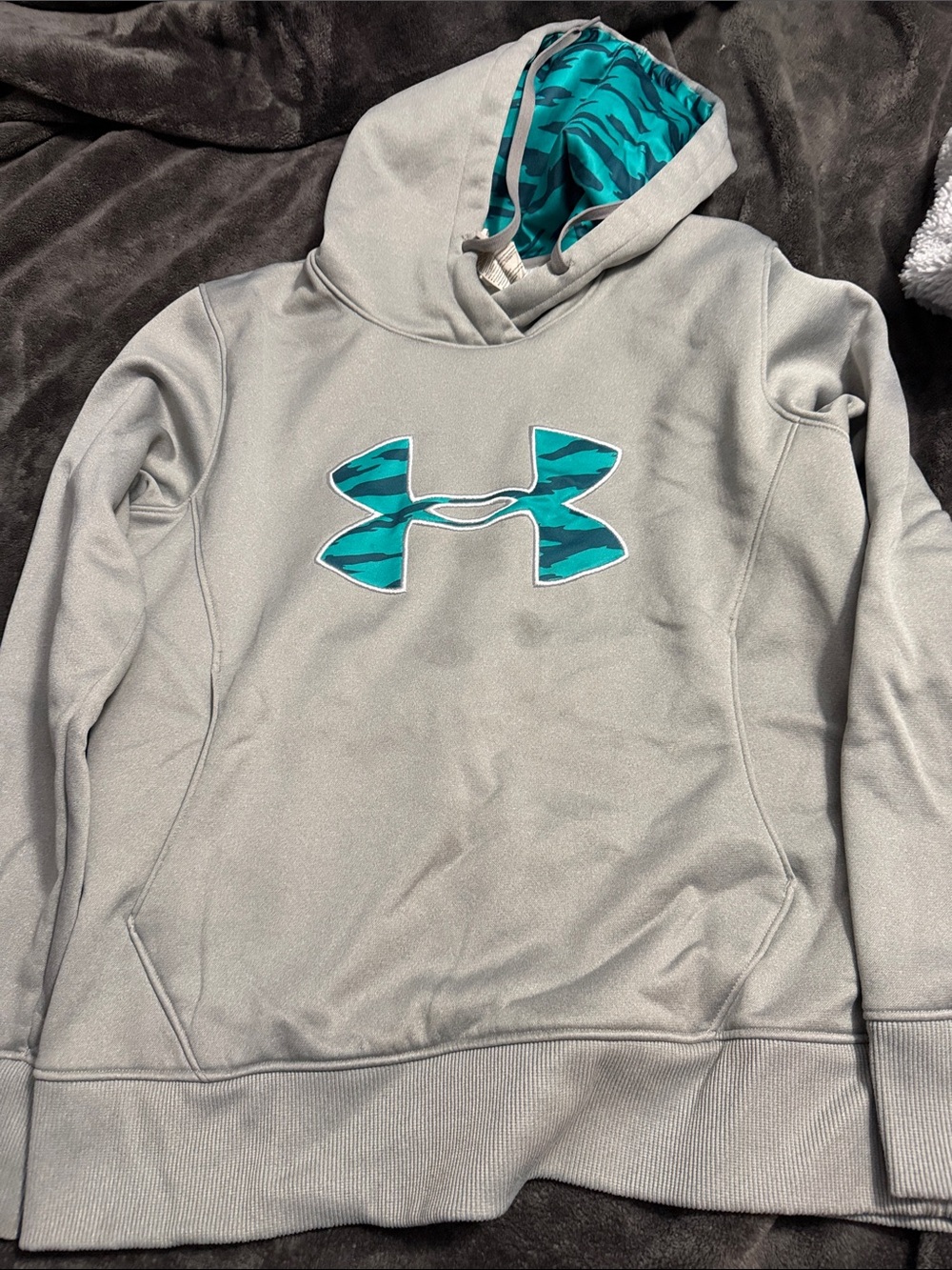 Under Armour Gray Hoodie with Teal Camouflage Logo size small